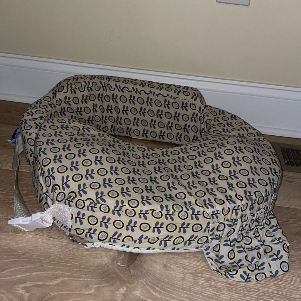 My Brest Friend Nursing Pillow